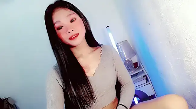 amomentoflust69 online show from 02.04.25