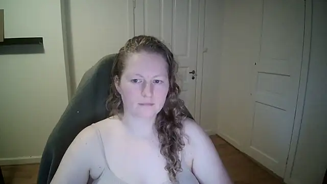 Girlnina-1995 online show from 01.20.25