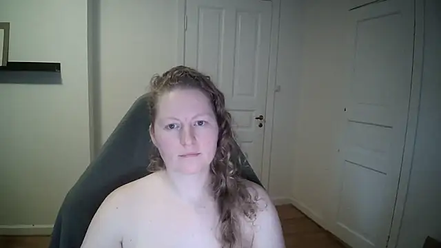 Girlnina-1995 online show from 02.03.25