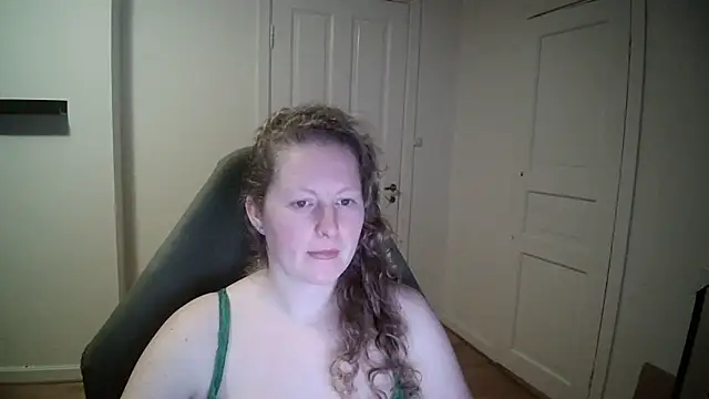 Girlnina-1995 online show from 02.10.25