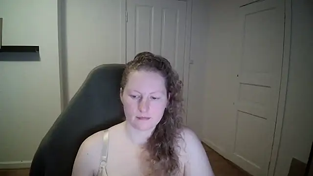 Girlnina-1995 online show from 02.28.25