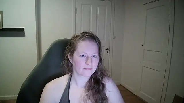 Girlnina-1995 online show from 03.03.25