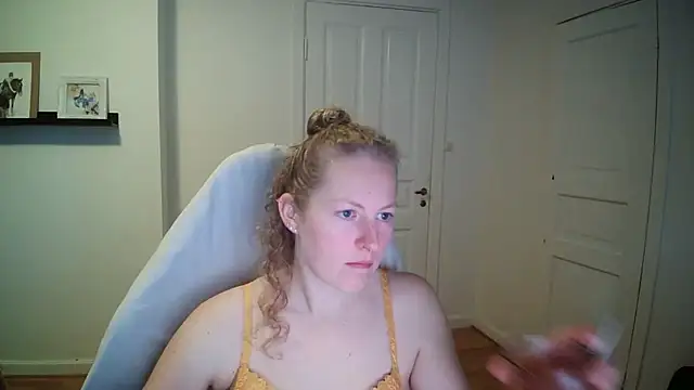 Girlnina-1995 online show from 10.01.25