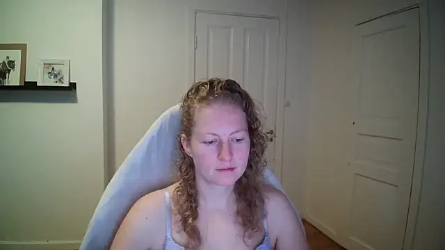 Girlnina-1995 online show from 10.06.25