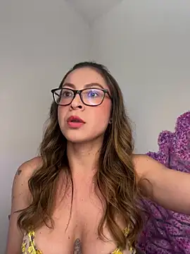 Snapshot of abby1nicolette chatting on 02.06.26 abby1nicolette online show from 02.06.26