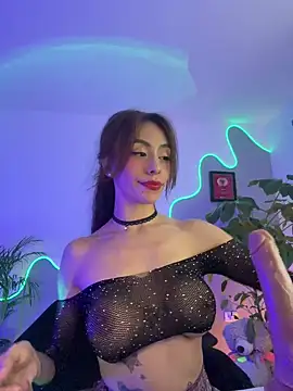 LauPolett online show from 12.15.24