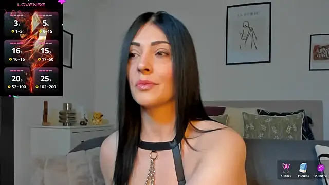Snapshot of AryaSummersReal chatting on 02.11.25 AryaSummersReal online show from 02.11.25