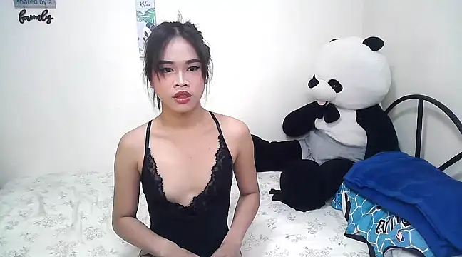 rihanna22 online show from 02.28.25