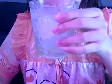 Snapshot of Bee_2k chatting on 07.12.26 Bee 2k online show from 07.12.26