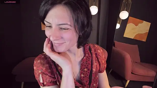 LorenDaze online show from 12.10.24