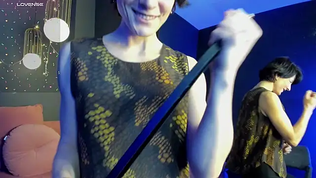 LorenDaze online show from 02.22.25