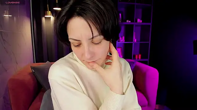 LorenDaze online show from 03.07.25