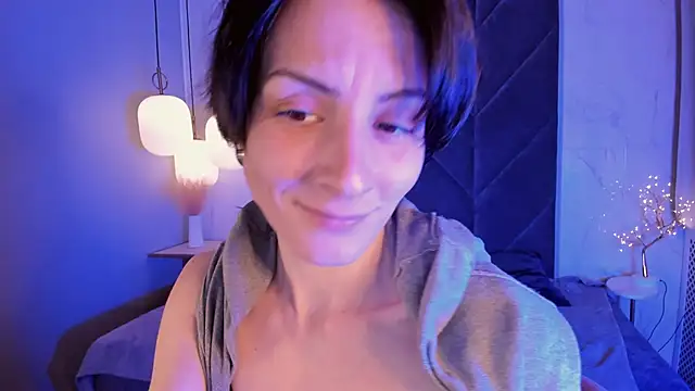 LorenDaze online show from 03.12.25