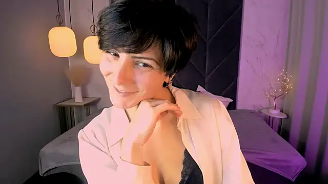 LorenDaze online show from 10.18.25