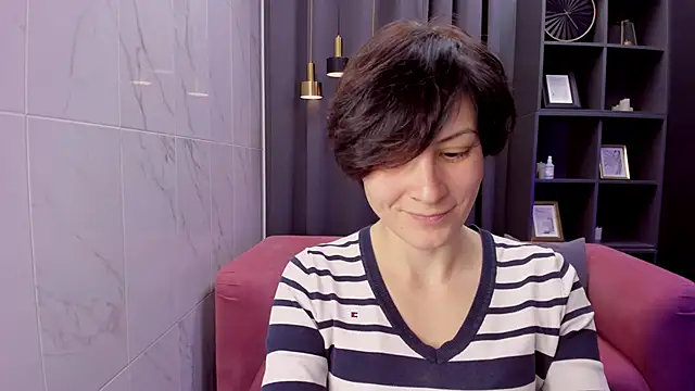 LorenDaze online show from 12.23.25