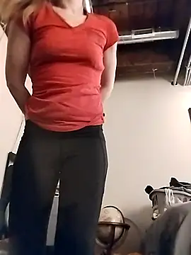 eatmeplease44 online show from 10.08.25