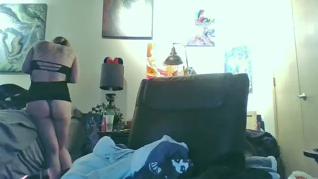 eatmeplease44 online show from 11.08.25