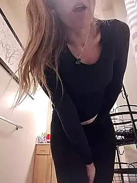 Snapshot of eatmeplease44 chatting on 02.02.26 eatmeplease44 online show from 02.02.26