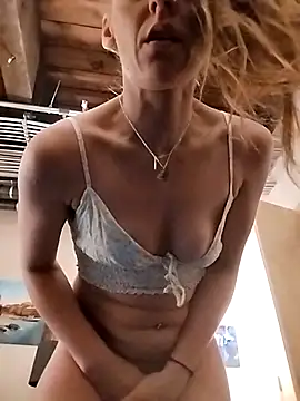 Snapshot of eatmeplease44 chatting on 02.27.26 eatmeplease44 online show from 02.27.26