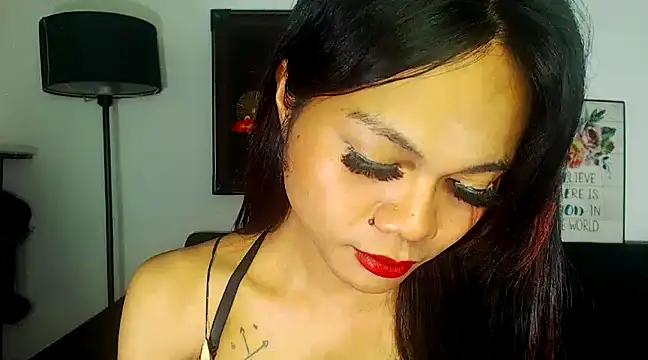 ELLIZABETHFORCUMXX online show from 03.18.25