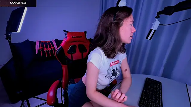 DivineBite online show from 02.12.25