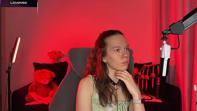 DivineBite online show from 10.09.25