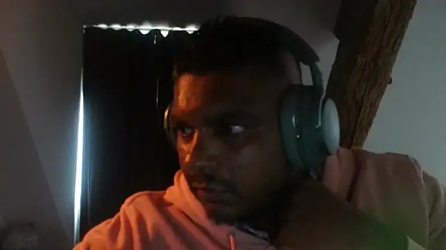 Bandusrilankasexymen online show from 10.19.25