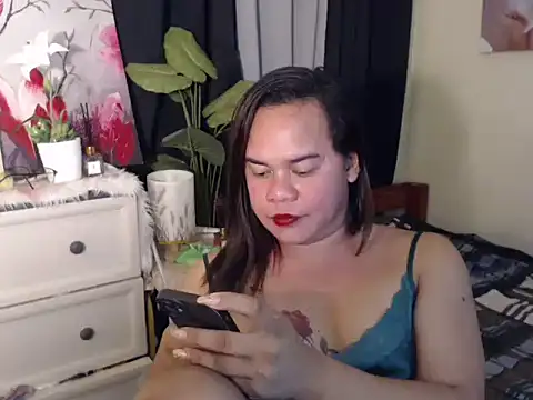 sweetyula online show from 12.18.24