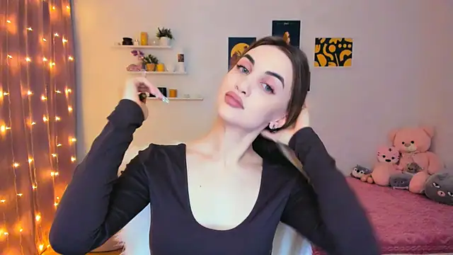 Snapshot of aPieceOfJoy chatting on 12.26.24 aPieceOfJoy online show from 12.26.24