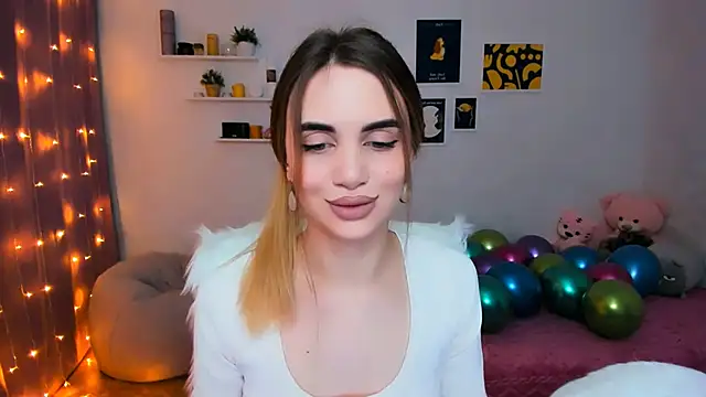 Snapshot of aPieceOfJoy chatting on 02.13.25 aPieceOfJoy online show from 02.13.25