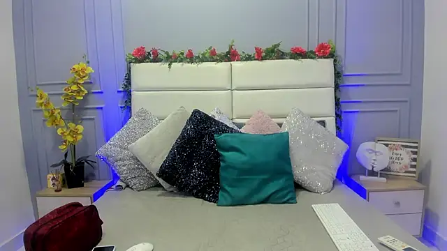 Karlagonzales  online show from 03.11.25