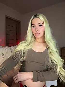 xDinnax online show from 02.15.25