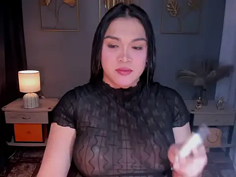 MaxeneCullens online show from 10.04.25