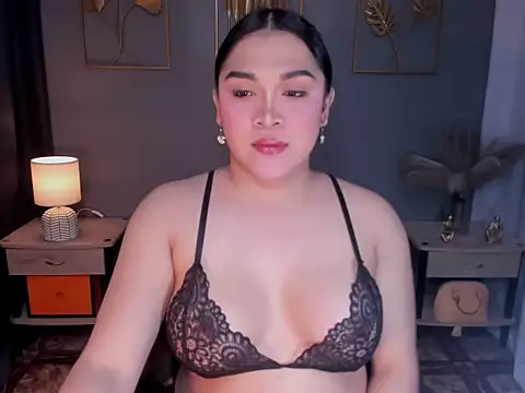 MaxeneCullens online show from 10.16.25