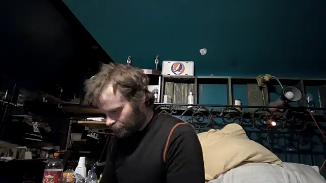 Snapshot of charactrzero chatting on 03.01.26 charactrzero online show from 03.01.26