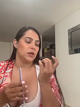 kendall 52 online show from 10.02.25