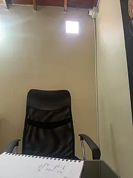 kendall 52 online show from 04.07.26