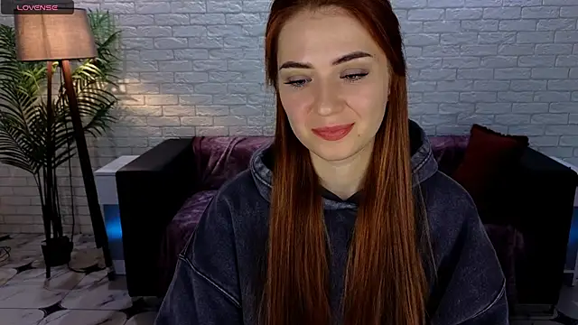 Adelyna Bird online show from 02.02.25