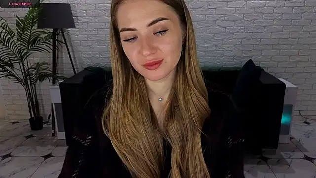 Adelyna Bird online show from 09.28.25