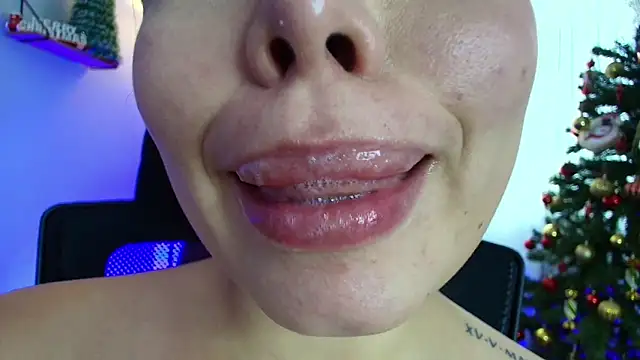 lisbet21x online show from 12.28.24