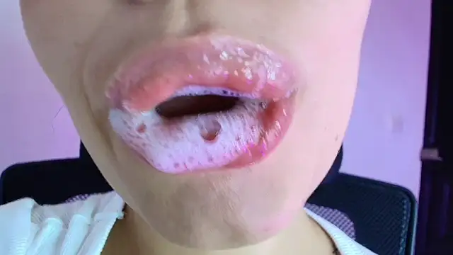 lisbet21x online show from 11.19.25