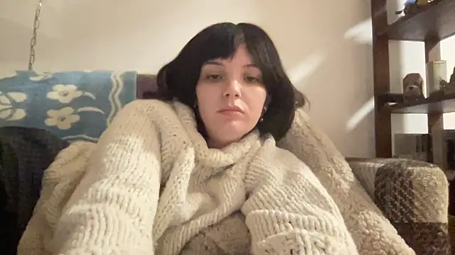 SweetMaisie online show from 11.24.25