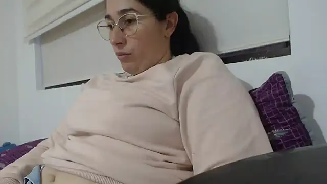 andreaisis2 online show from 02.13.25