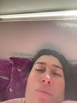 andreaisis2 online show from 02.15.25