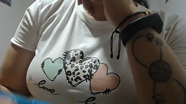 andreaisis2 online show from 11.26.25