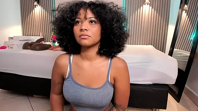 Zafiiraa online show from 03.19.25