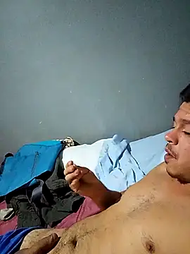 Snapshot of 12pf chatting on 02.23.26 12pf online show from 02.23.26