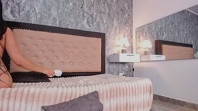 Lia sarahi online show from 11.17.25