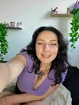 Snapshot of Moxxxie chatting on 03.14.25 Moxxxie online show from 03.14.25