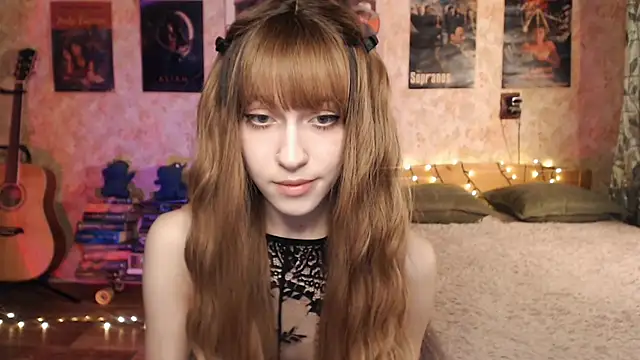 Friendly Ellie online show from 12.08.24